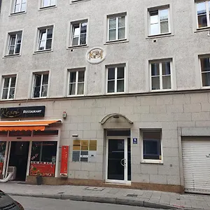 New Center 2 Apartment Munich